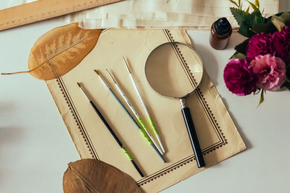 Best magnifying glasses for seniors with macular degeneration