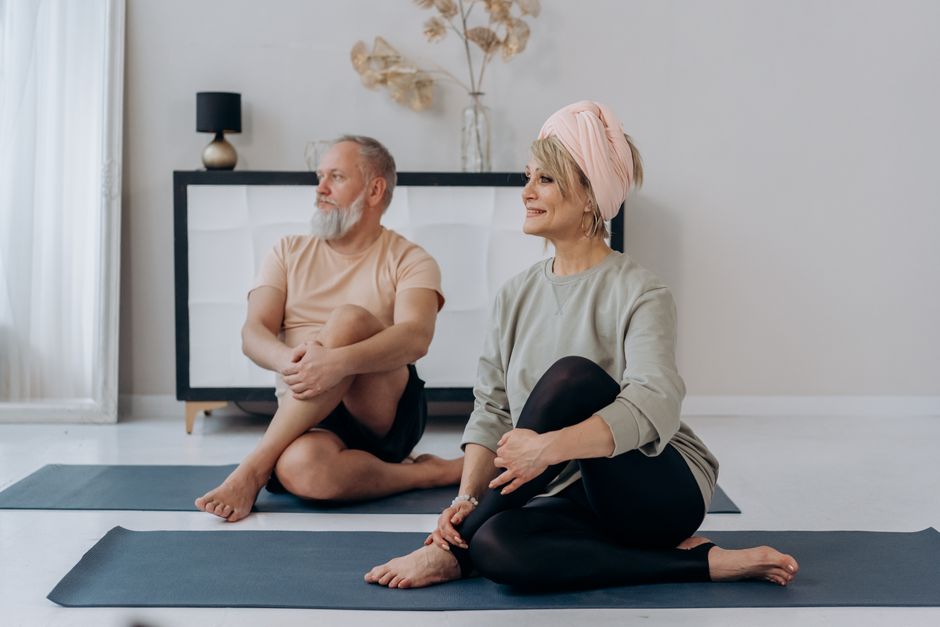 7 Smart Ways Seniors Can Protect Joints During Exercise
